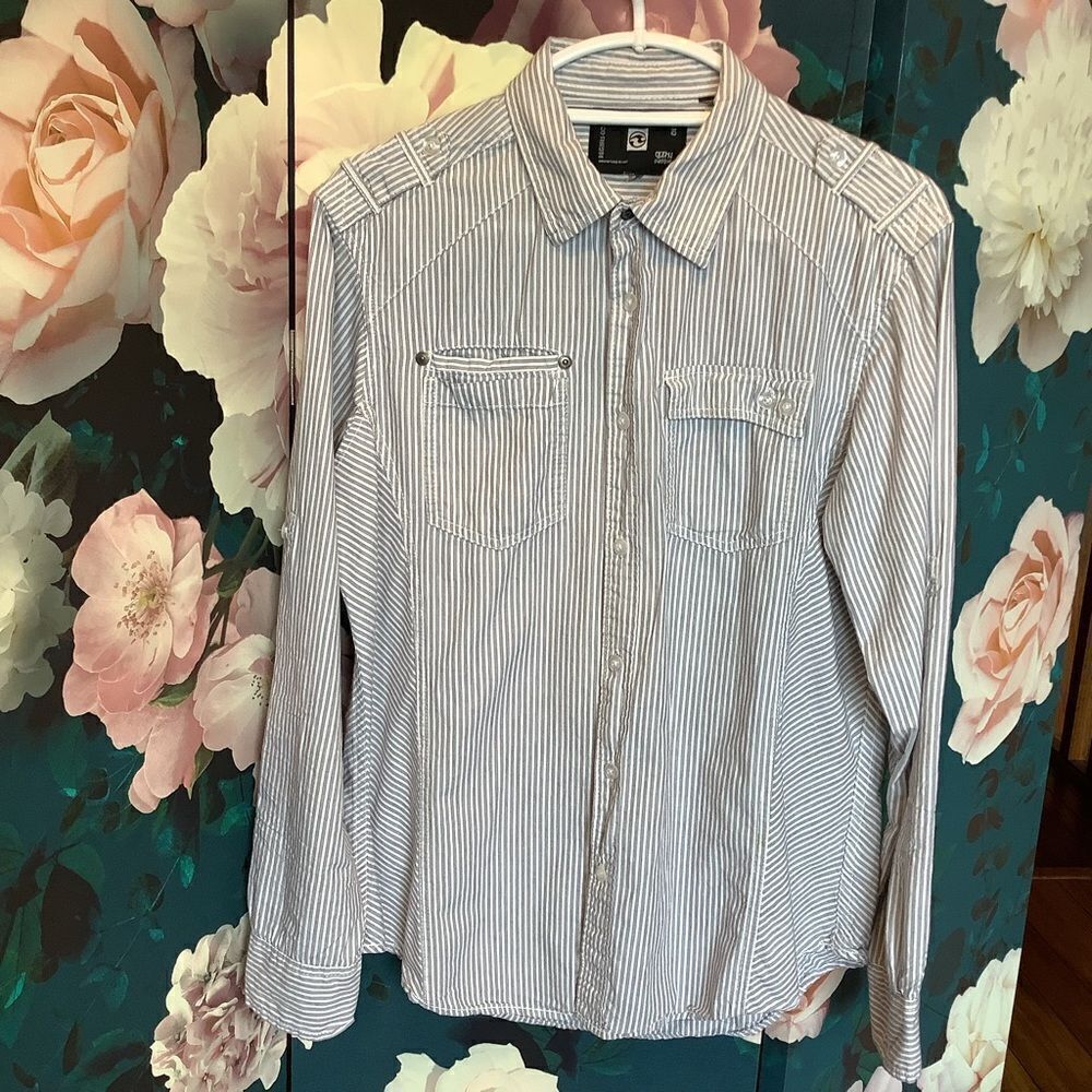 Ocean Current Striped Button Down 🌊🌅‎